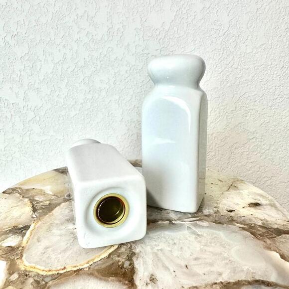 BIA CORDON BLEU  White Salt and Pepper Shaker Set Glazed Carmic in White - Picture 5 of 9